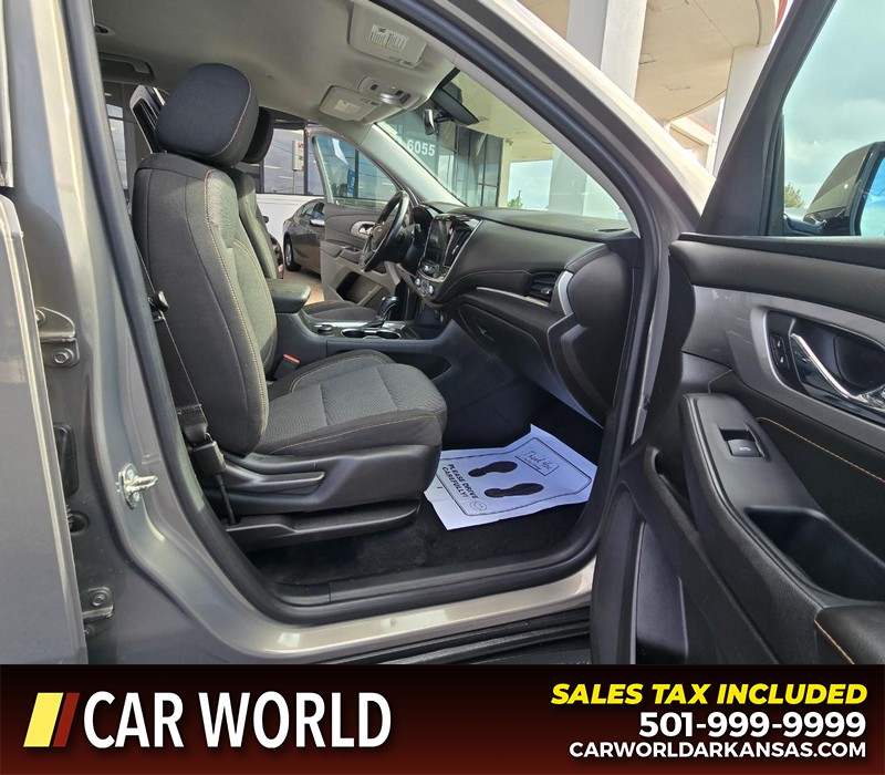 Chevrolet Traverse Vehicle Full-screen Gallery Image 12