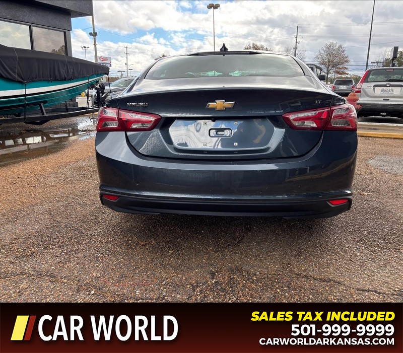 Chevrolet Malibu Vehicle Full-screen Gallery Image 4