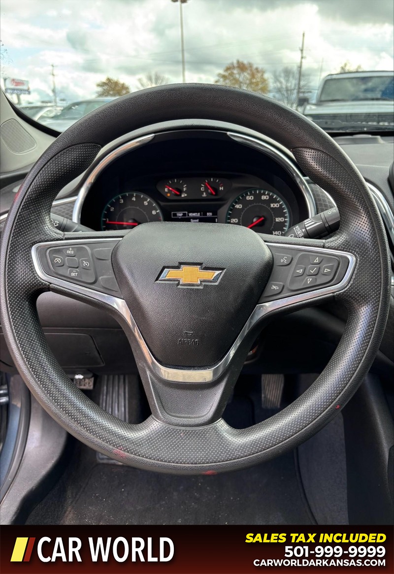 Chevrolet Malibu Vehicle Full-screen Gallery Image 20