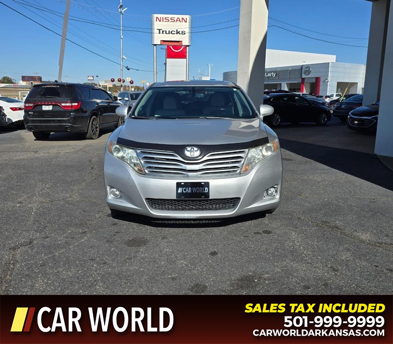 Toyota Venza Vehicle Full-screen Gallery Image 2