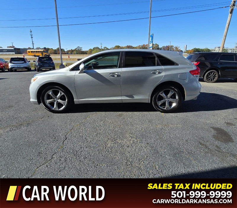 Toyota Venza Vehicle Full-screen Gallery Image 4