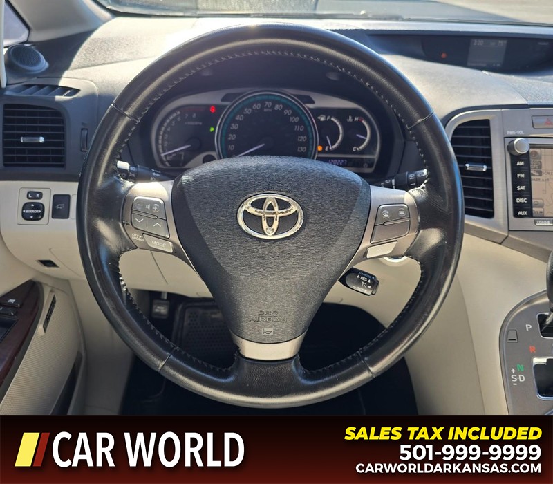 Toyota Venza Vehicle Full-screen Gallery Image 15