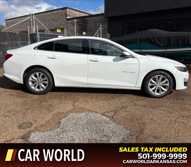 Chevrolet Malibu Vehicle Full-screen Gallery Image 2