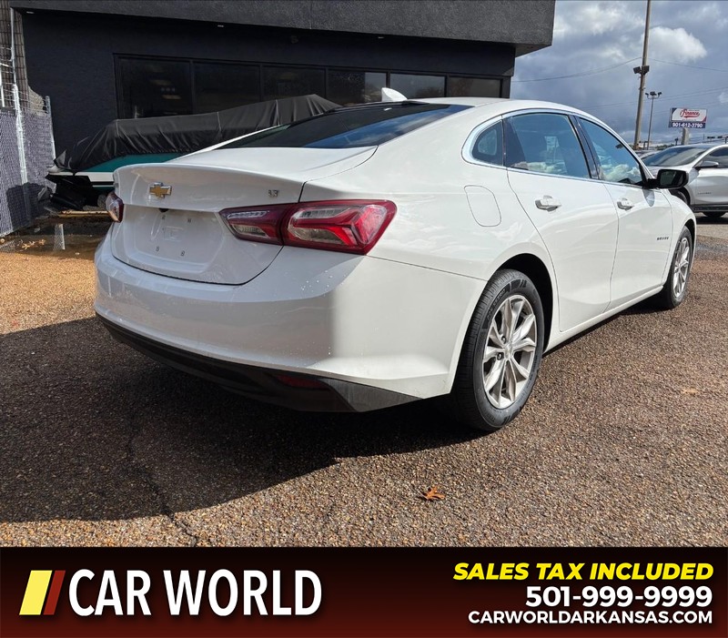 Chevrolet Malibu Vehicle Full-screen Gallery Image 3