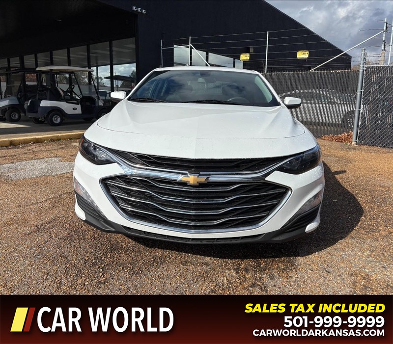 Chevrolet Malibu Vehicle Full-screen Gallery Image 10