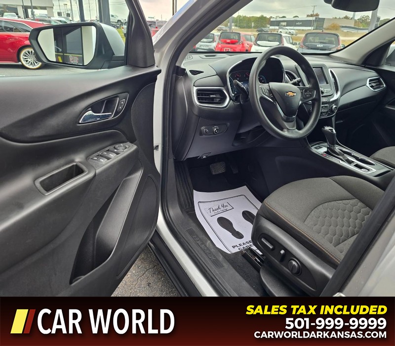 Chevrolet Equinox Vehicle Full-screen Gallery Image 7