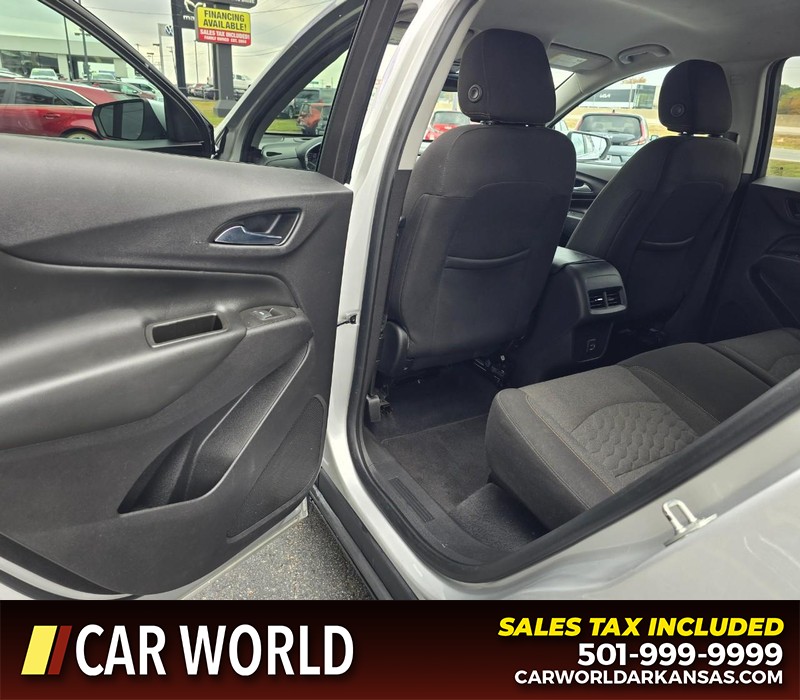 Chevrolet Equinox Vehicle Full-screen Gallery Image 9