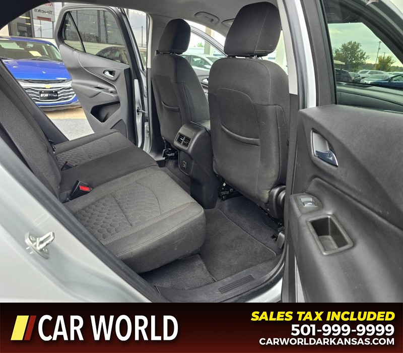 Chevrolet Equinox Vehicle Full-screen Gallery Image 12