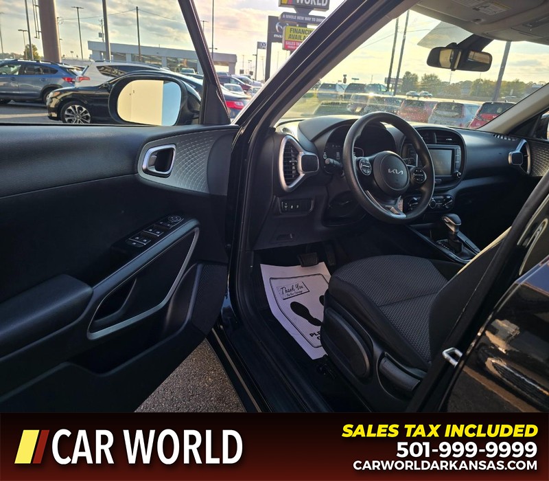 Kia Soul Vehicle Full-screen Gallery Image 7