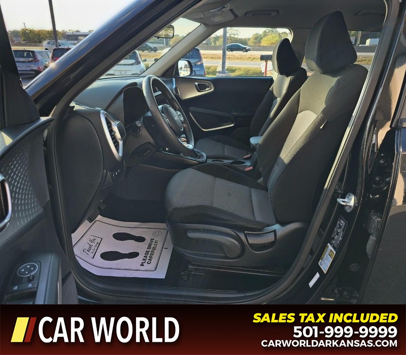 Kia Soul Vehicle Full-screen Gallery Image 8