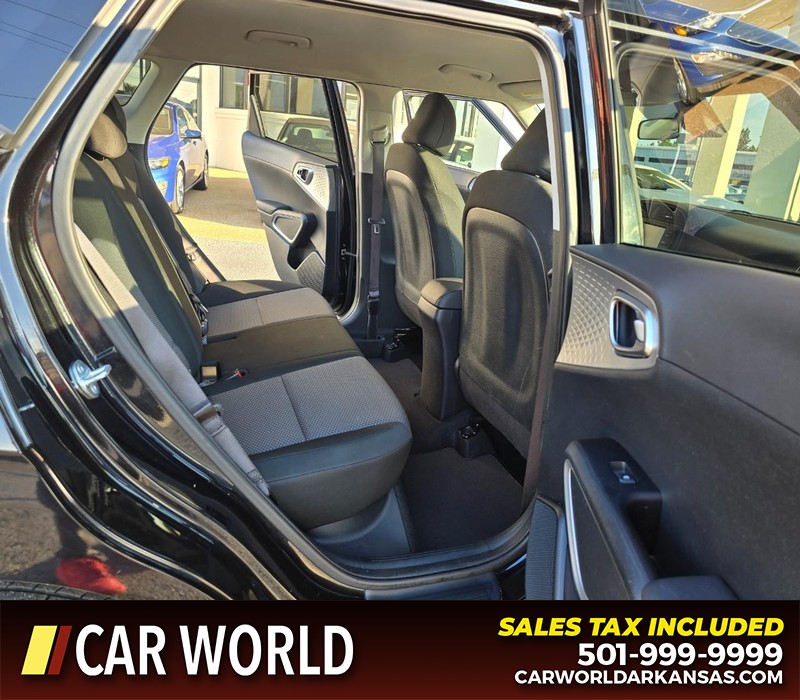 Kia Soul Vehicle Full-screen Gallery Image 12