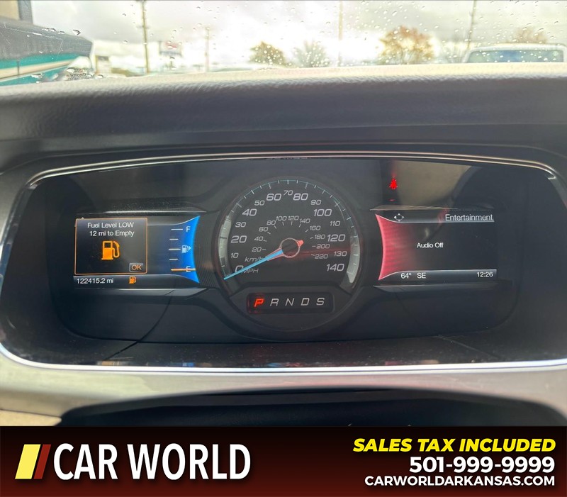 Ford Taurus Vehicle Full-screen Gallery Image 20