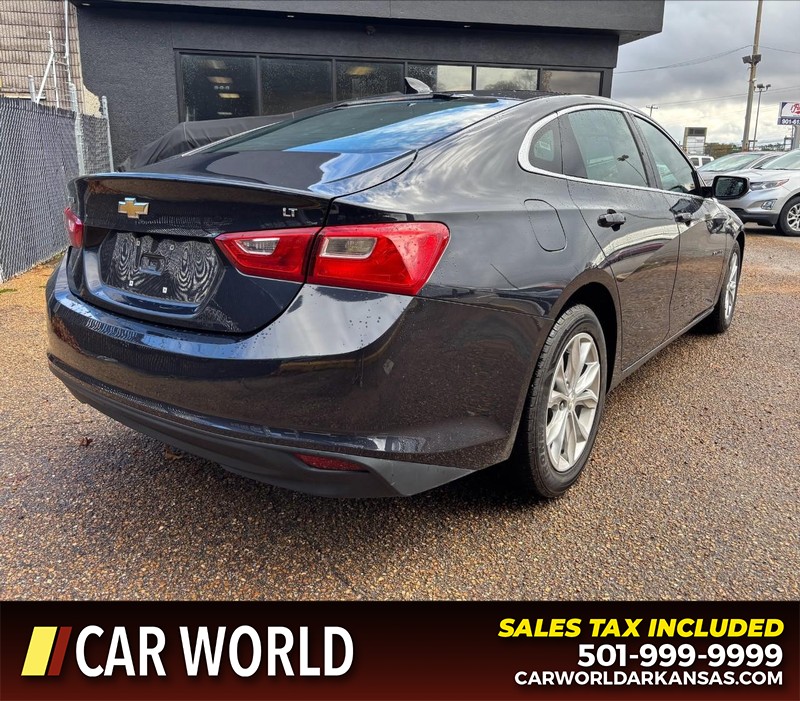 Chevrolet Malibu Vehicle Full-screen Gallery Image 3