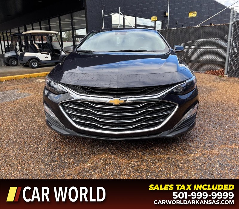 Chevrolet Malibu Vehicle Full-screen Gallery Image 10