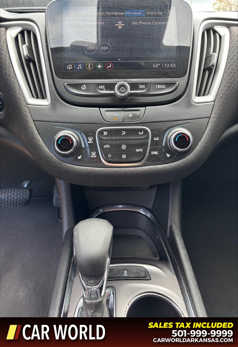 Chevrolet Malibu Vehicle Full-screen Gallery Image 17