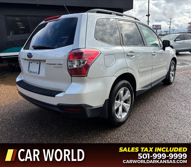 Subaru Forester Vehicle Full-screen Gallery Image 3