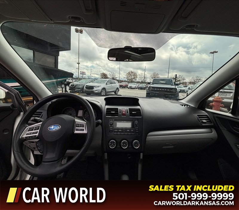 Subaru Forester Vehicle Full-screen Gallery Image 17