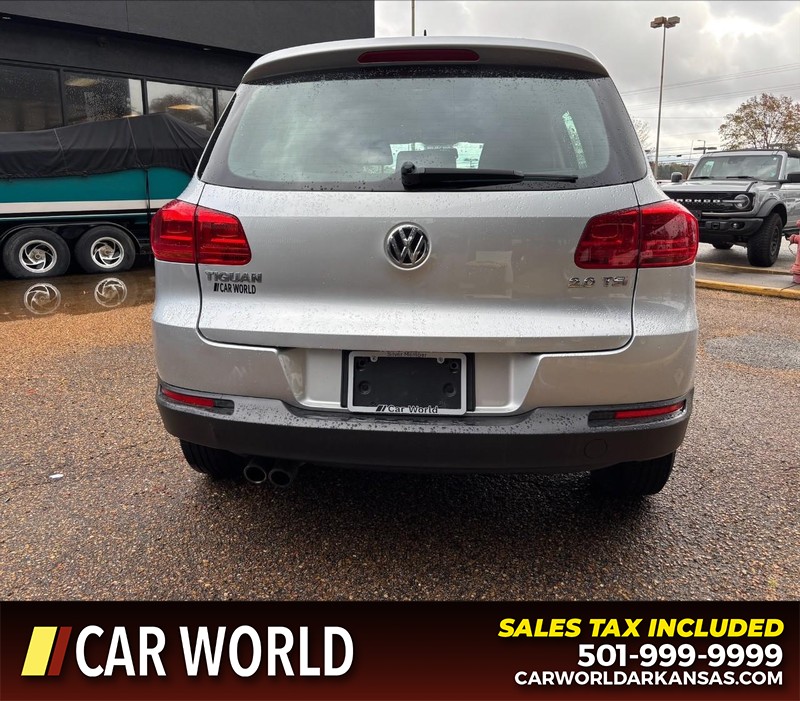 Volkswagen Tiguan Vehicle Full-screen Gallery Image 4