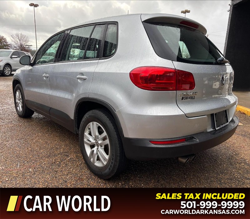 Volkswagen Tiguan Vehicle Full-screen Gallery Image 7