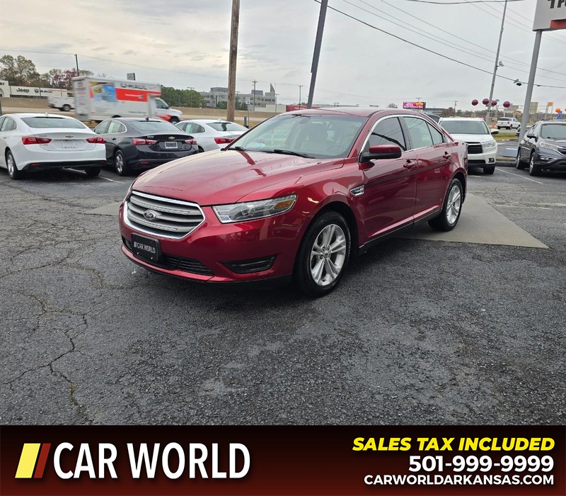 Ford Taurus Vehicle Full-screen Gallery Image 3