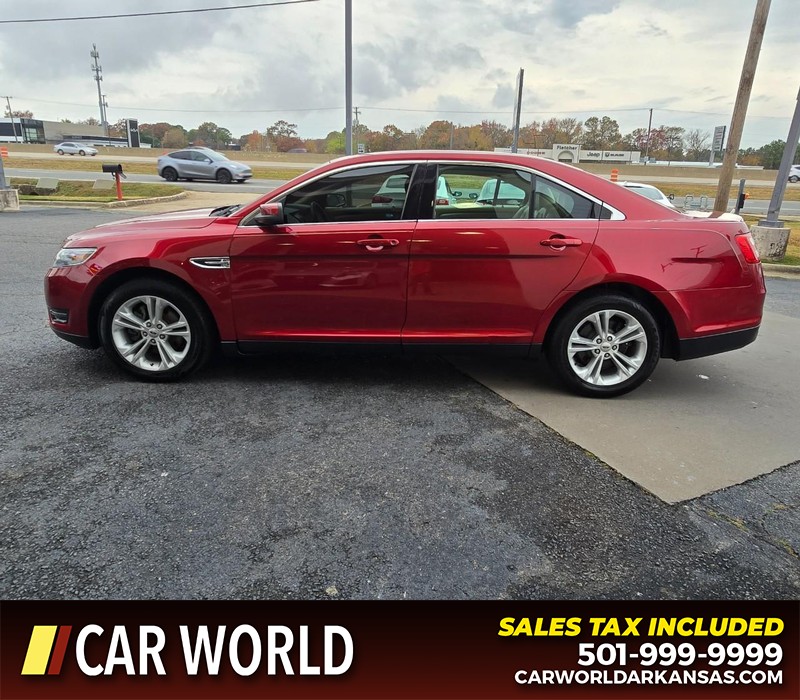 Ford Taurus Vehicle Full-screen Gallery Image 4