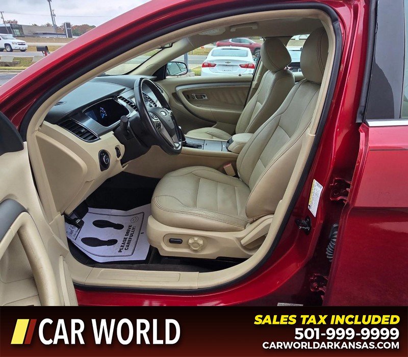 Ford Taurus Vehicle Full-screen Gallery Image 9