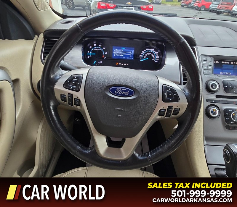 Ford Taurus Vehicle Full-screen Gallery Image 16