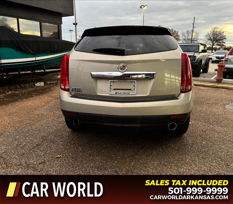 Cadillac SRX Vehicle Full-screen Gallery Image 4