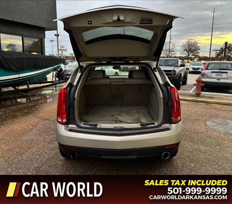 Cadillac SRX Vehicle Full-screen Gallery Image 5