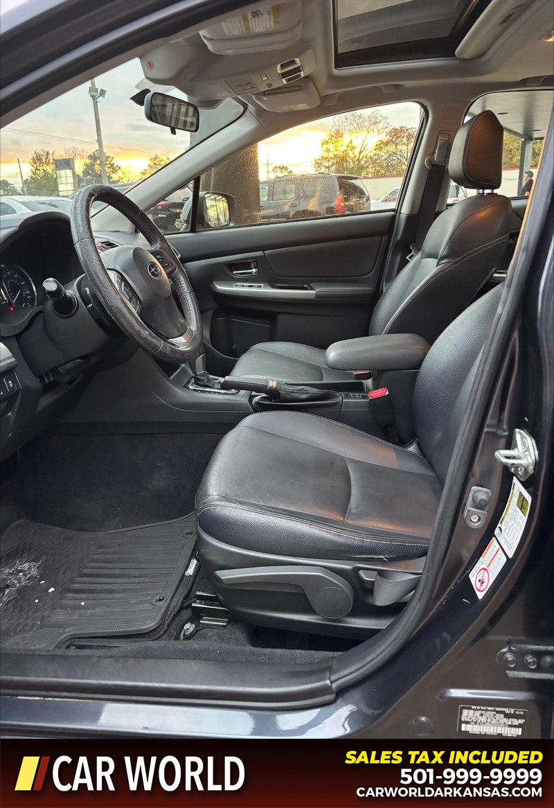 Subaru Impreza Sedan Vehicle Full-screen Gallery Image 14