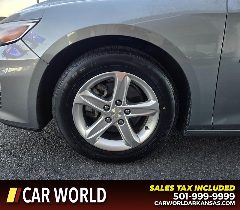 Chevrolet Malibu Vehicle Full-screen Gallery Image 6