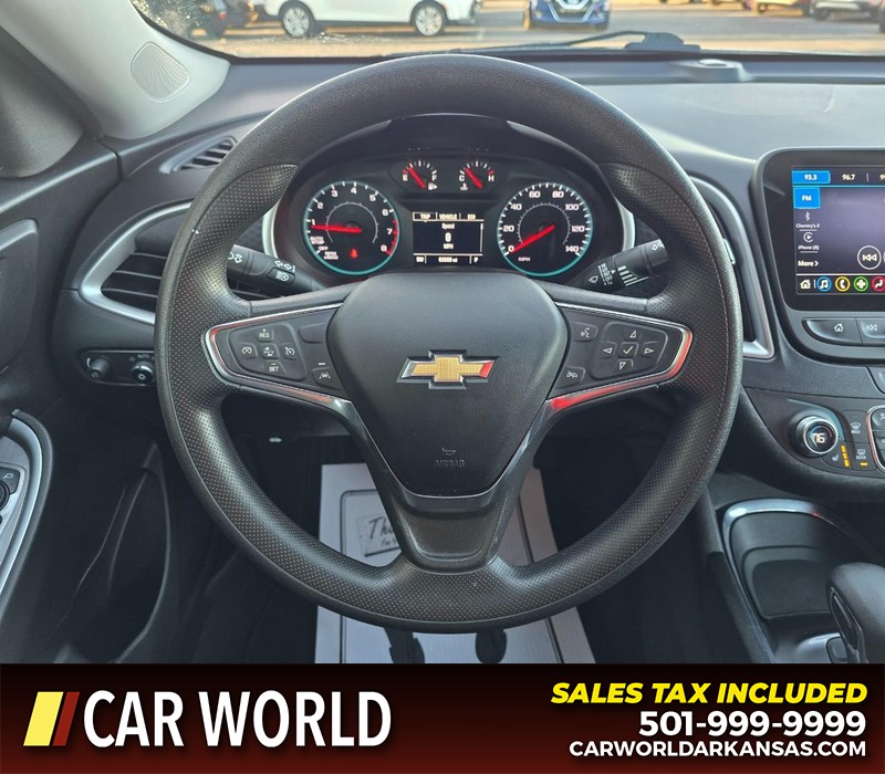 Chevrolet Malibu Vehicle Full-screen Gallery Image 15