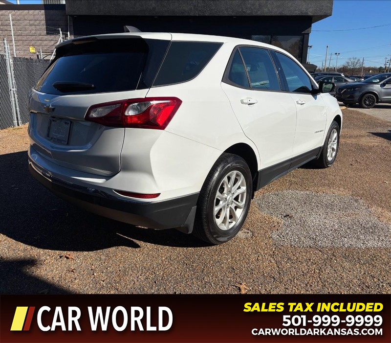 Chevrolet Equinox Vehicle Full-screen Gallery Image 3