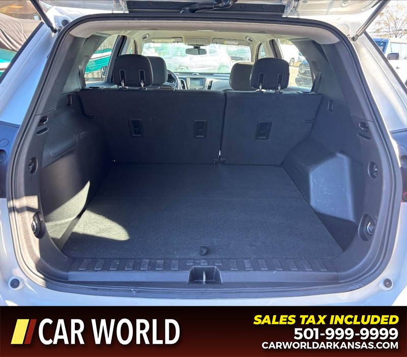 Chevrolet Equinox Vehicle Full-screen Gallery Image 6