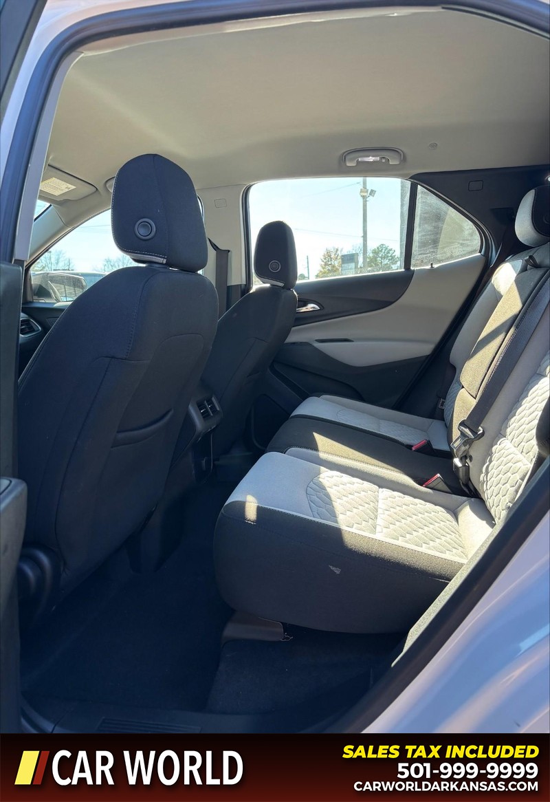 Chevrolet Equinox Vehicle Full-screen Gallery Image 15