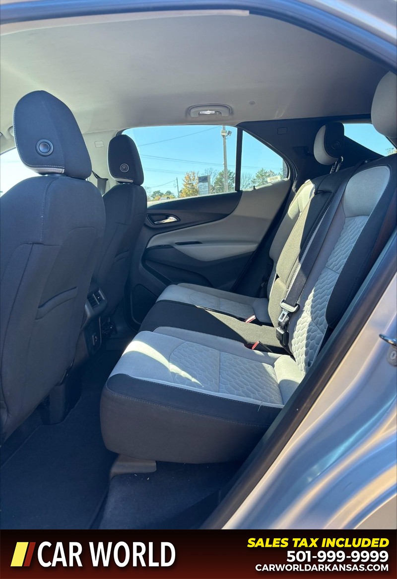 Chevrolet Equinox Vehicle Full-screen Gallery Image 15