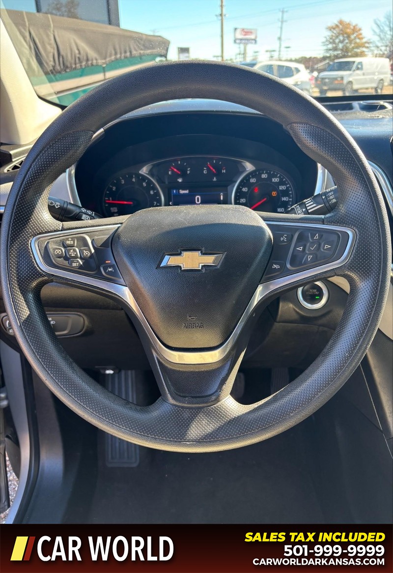 Chevrolet Equinox Vehicle Full-screen Gallery Image 19