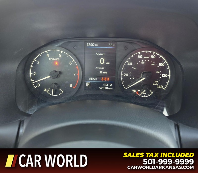 Nissan Altima Vehicle Full-screen Gallery Image 17