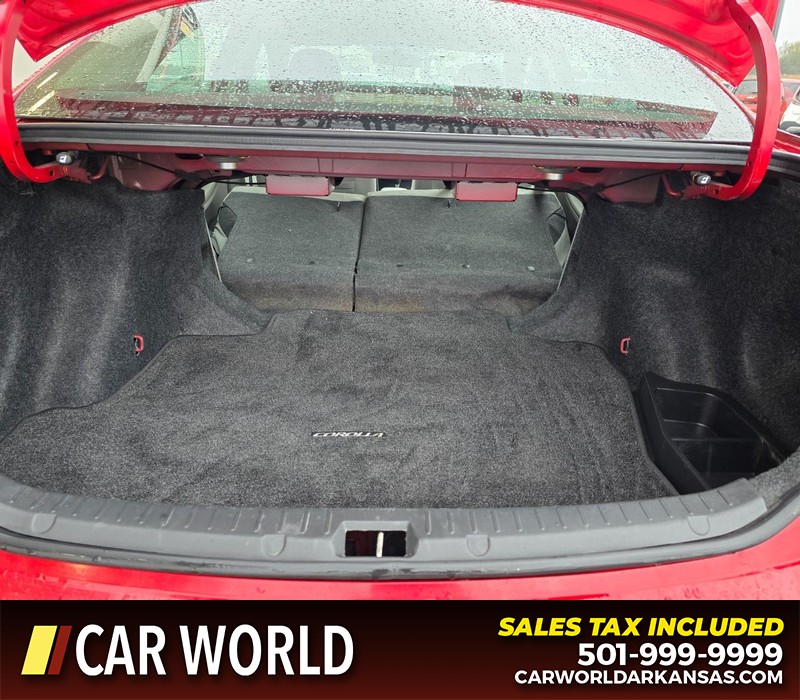 Toyota Corolla Vehicle Full-screen Gallery Image 14