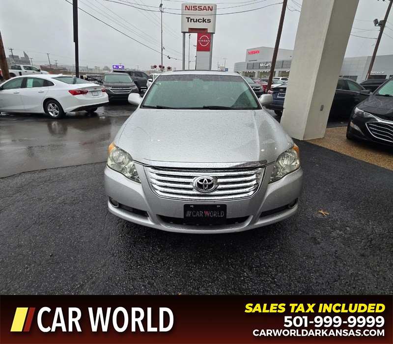 Toyota Avalon Vehicle Full-screen Gallery Image 2