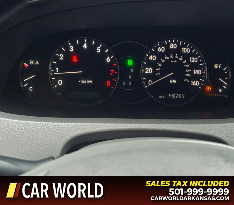 Toyota Avalon Vehicle Full-screen Gallery Image 17