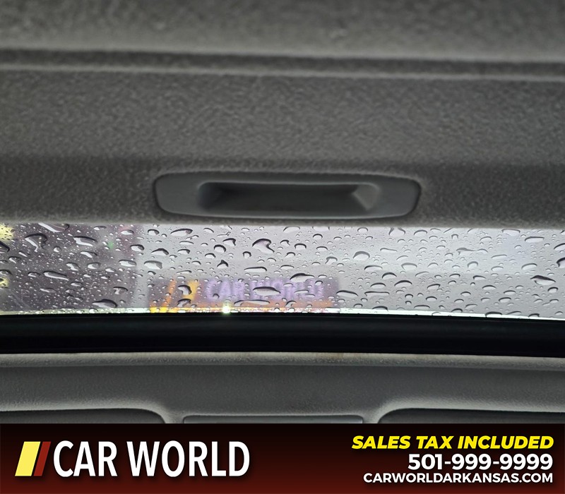 Toyota Avalon Vehicle Full-screen Gallery Image 19