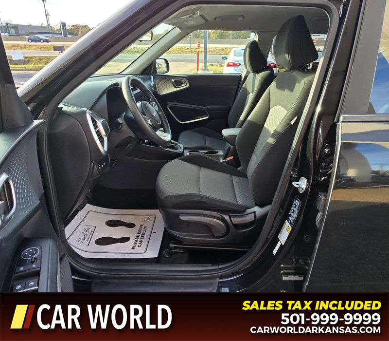 Kia Soul Vehicle Full-screen Gallery Image 8