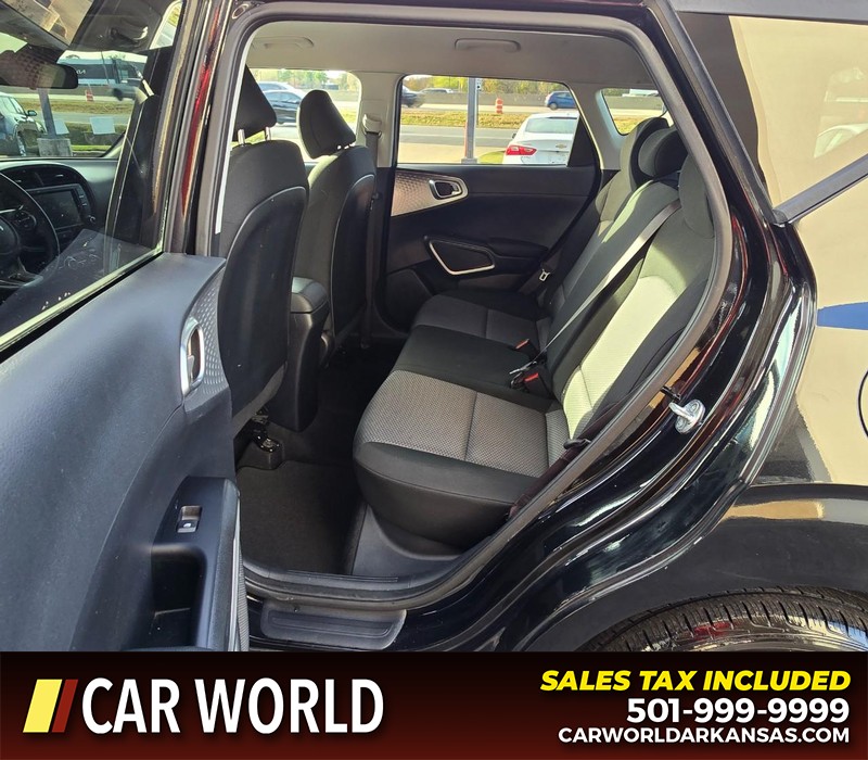 Kia Soul Vehicle Full-screen Gallery Image 10