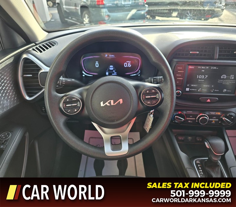 Kia Soul Vehicle Full-screen Gallery Image 15