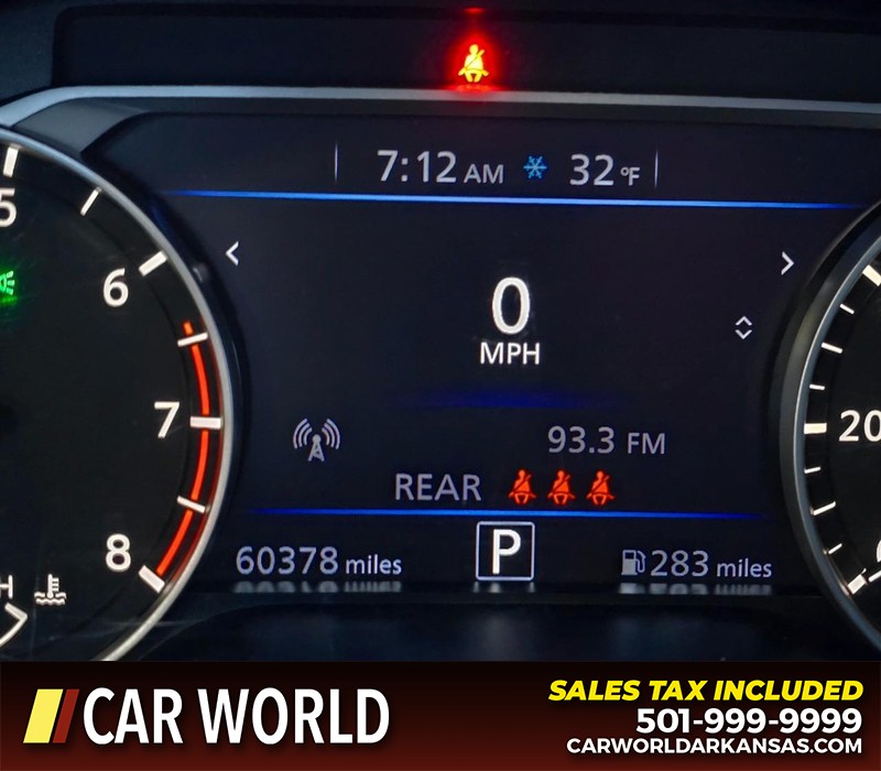 Nissan Altima Vehicle Full-screen Gallery Image 16