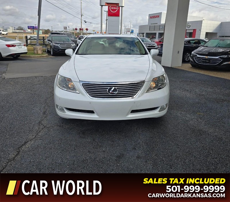 Lexus LS 460 Vehicle Full-screen Gallery Image 2