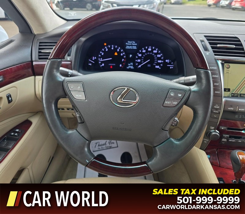 Lexus LS 460 Vehicle Full-screen Gallery Image 15