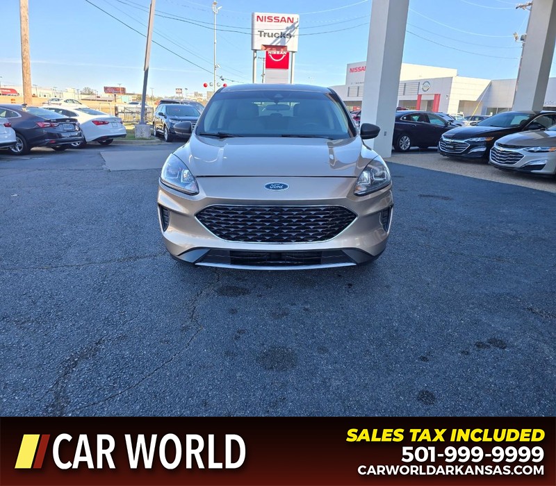 Ford Escape Vehicle Full-screen Gallery Image 2