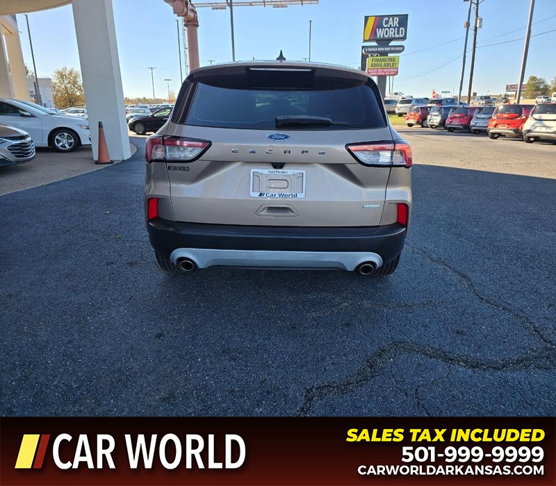 Ford Escape Vehicle Full-screen Gallery Image 5